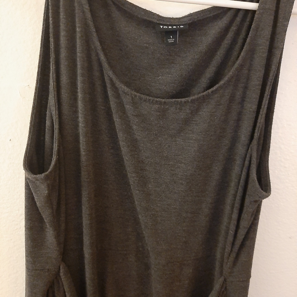 Dress - Picture 2 of 2